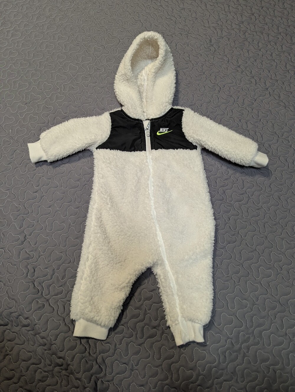Nike Baby Hooded Sherpa Coverall Off White Black & Volt Bunting 6 Mos Full Zip